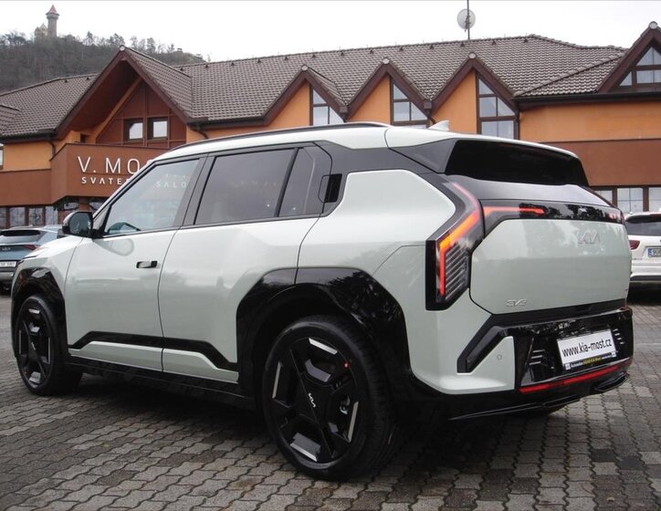 KIA EV3 SUV / Terénní 0,0 150 kw