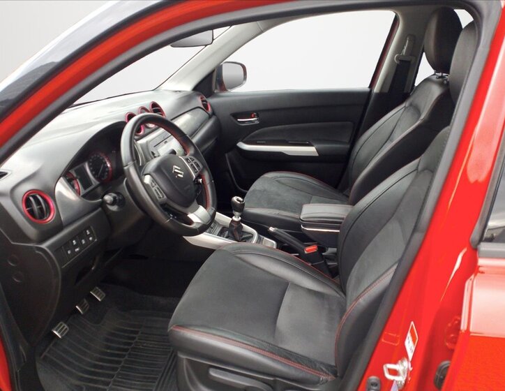 Suzuki Vitara SUV 1,4 l 103 kw
