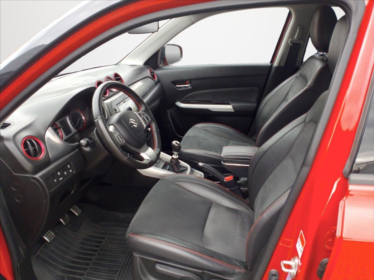 Suzuki Vitara SUV 1,4 l 103 kw