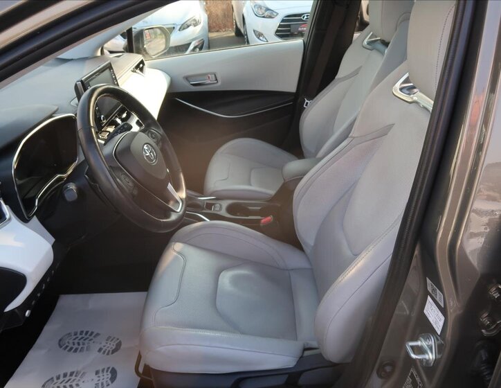 Toyota Corolla Kombi 2,0 l 132 kw