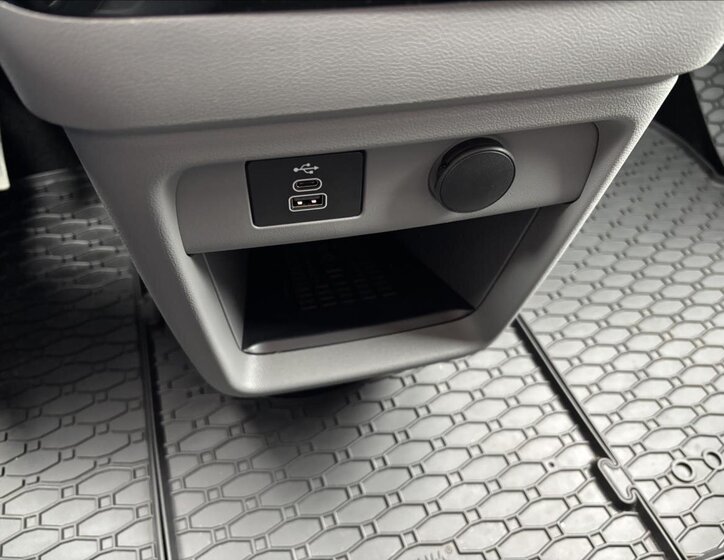 Ford Tourneo Custom Kombi 2,0 l 125 kw