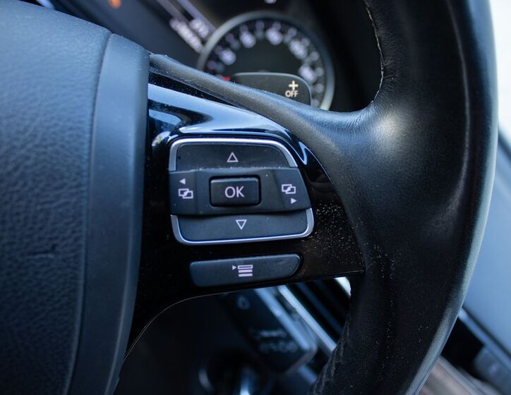 Volkswagen Touareg 14