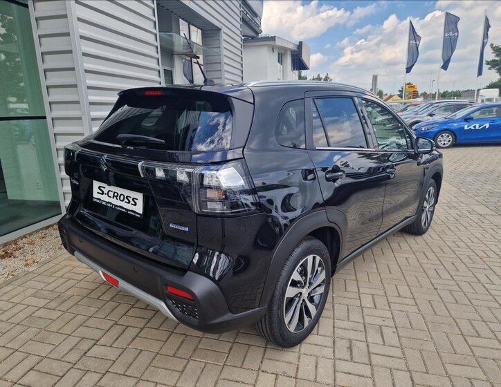 Suzuki S-Cross SUV 1,4 l 95 kw