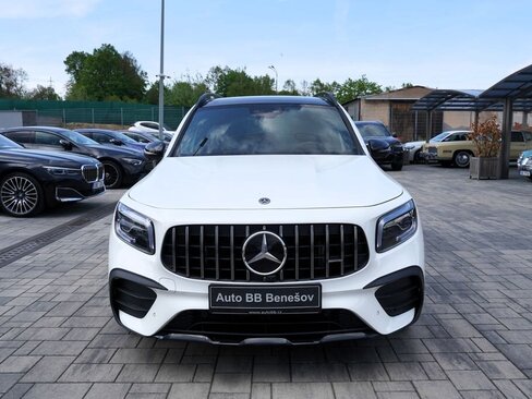 Mercedes-Benz GLB SUV / Terénní 2,0 l 225 kw