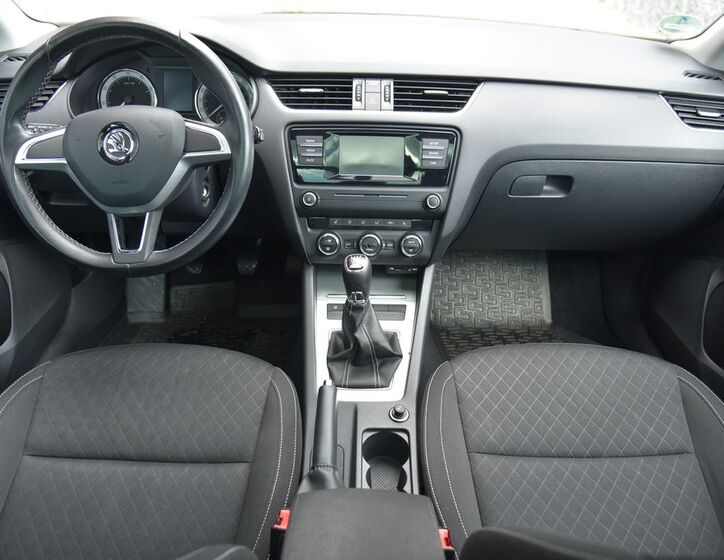 Škoda Octavia 23