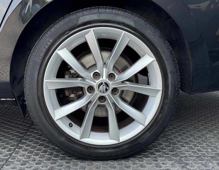 Škoda Superb Kombi 2,0 l 110 kw