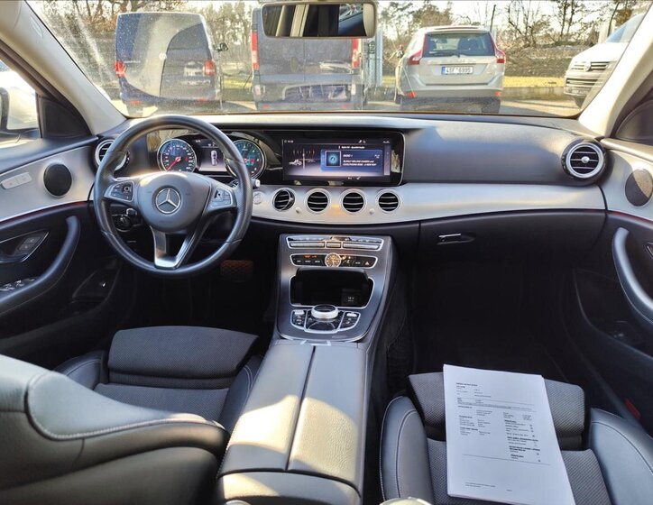 Mercedes-Benz Třídy E 4