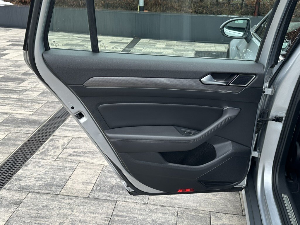 Volkswagen Passat Kombi 2,0 l 140 kw