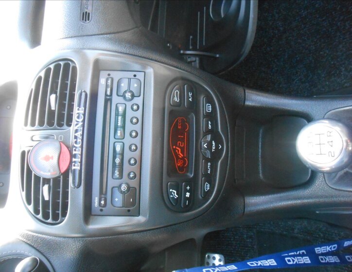 Peugeot 206 Kabriolet 1,6 l 80 kw