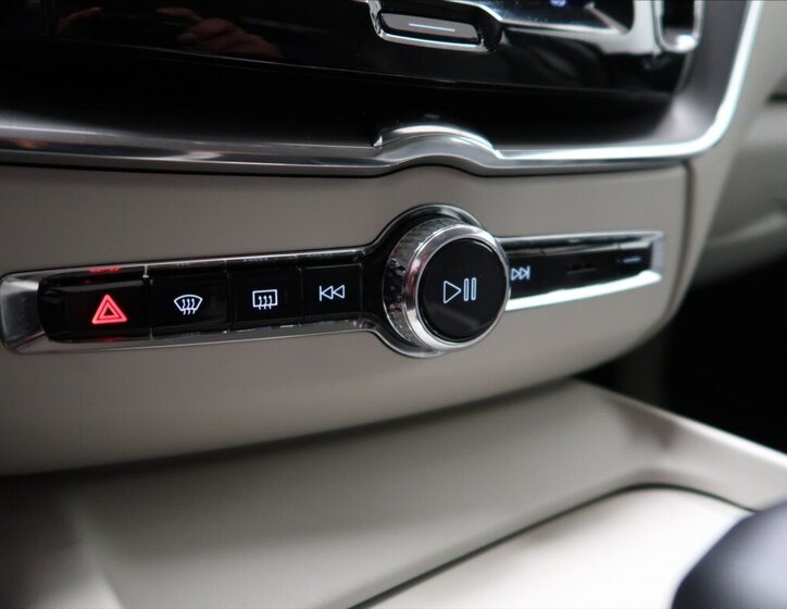 Volvo XC60 SUV 2,0 l 145 kw