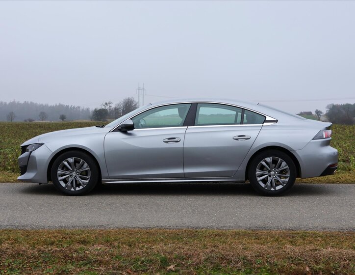 Peugeot 508 Liftback 1,6 l 133 kw