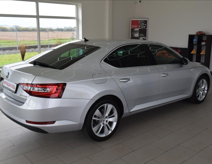 Škoda Superb Sedan 2,0 l 110 kw