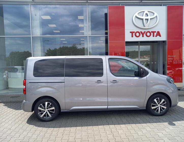 Toyota ProAce Verso 6