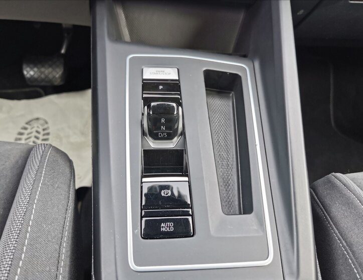 Volkswagen Golf Kombi 2,0 l 110 kw