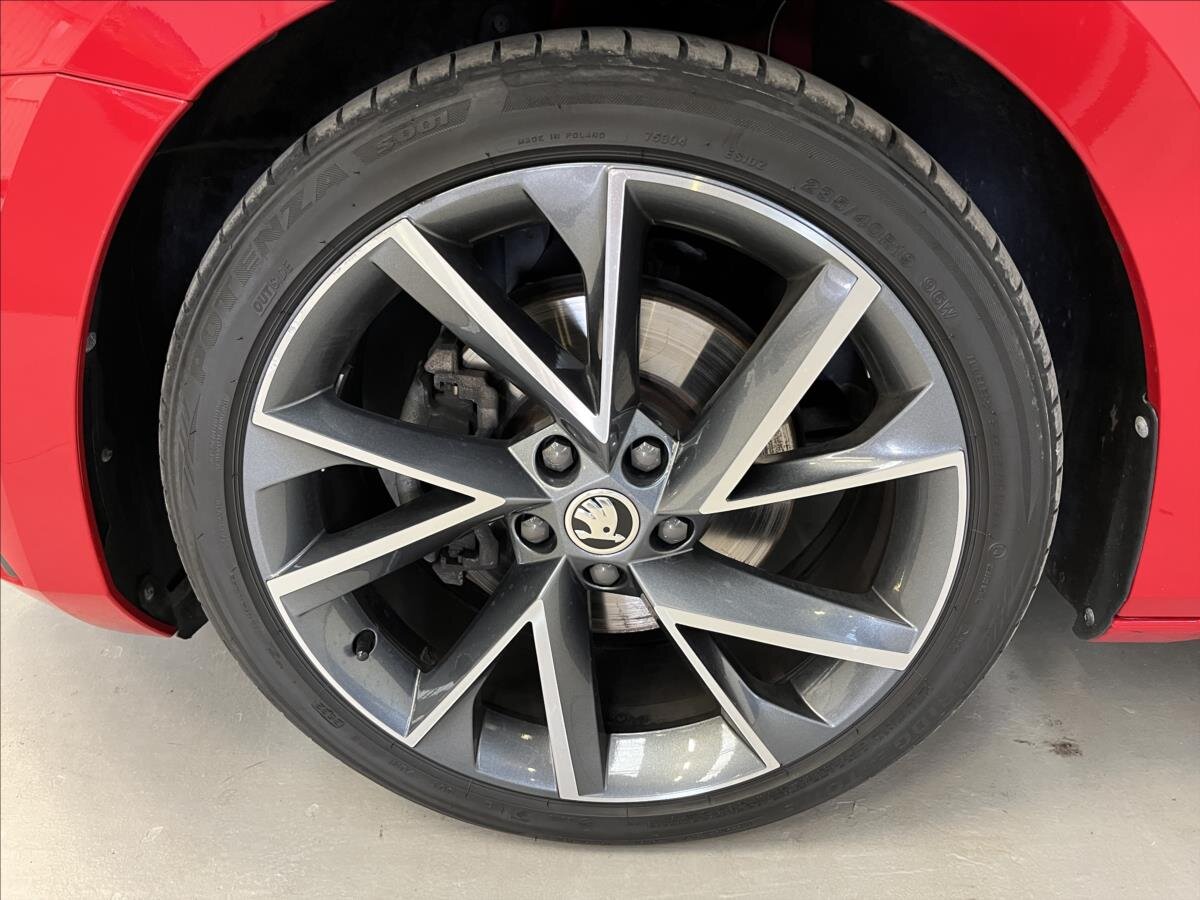 Škoda Superb Kombi 2,0 l 147 kw