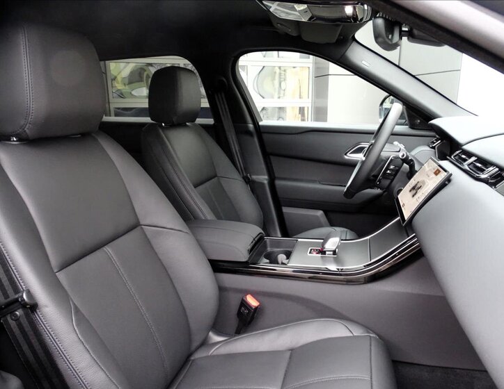 Land Rover Range Rover Velar SUV / Terénní 2,0 l 297 kw