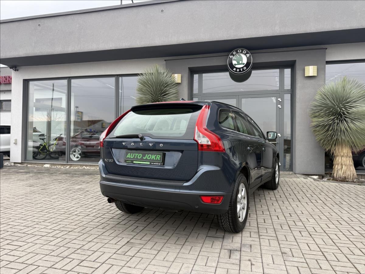 Volvo XC60 Kombi 2,4 l 129 kw