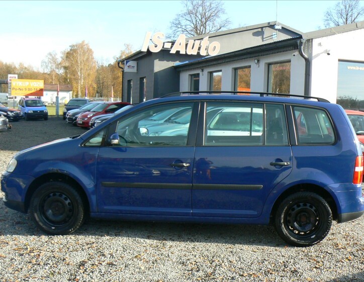 Volkswagen Touran 8