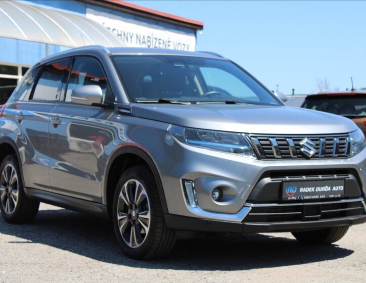 Suzuki Vitara SUV / Terénní 1,4 l 95 kw