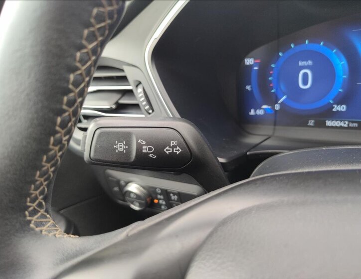 Ford Kuga SUV / Terénní 2,0 l 140 kw