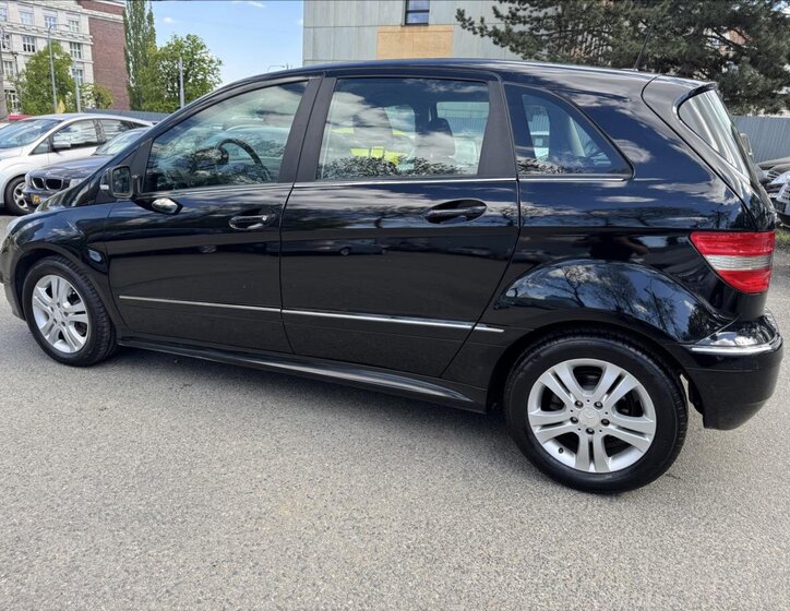 Mercedes-Benz Třídy B Hatchback 2,0 l 103 kw