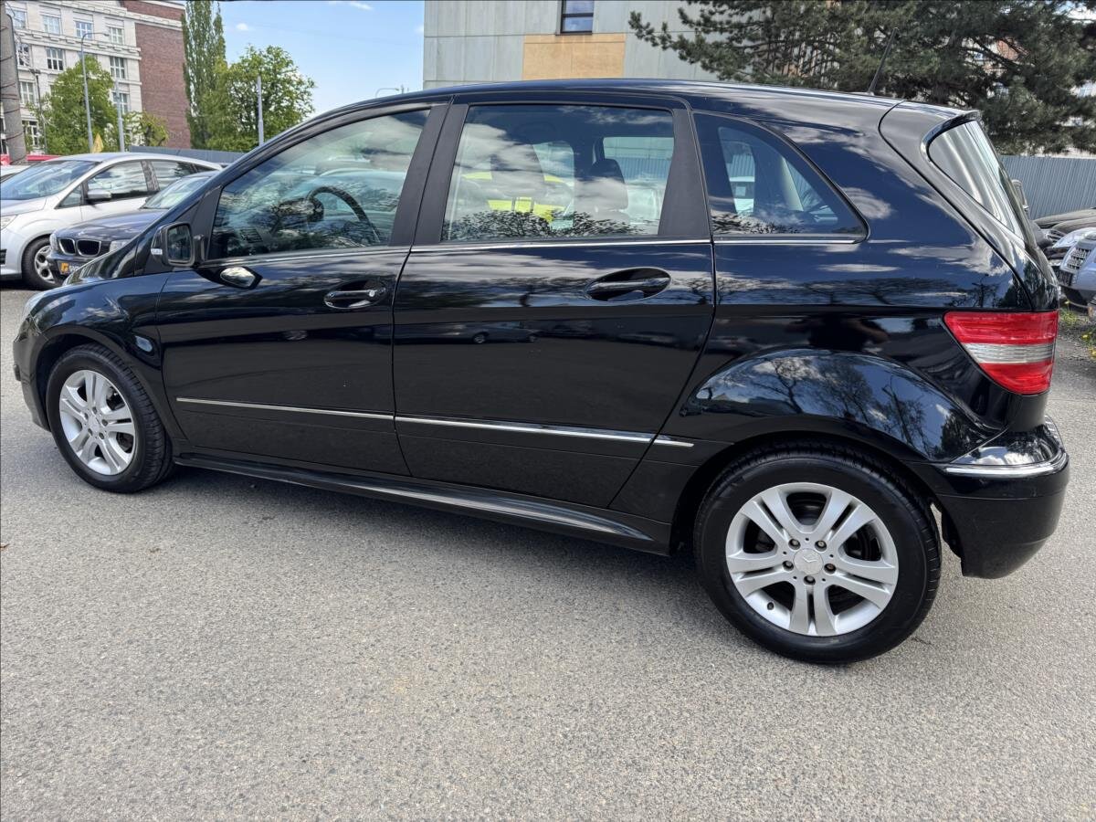 Mercedes-Benz Třídy B Hatchback 2,0 l 103 kw
