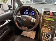 Toyota Auris Hatchback 1,8 l 73 kw