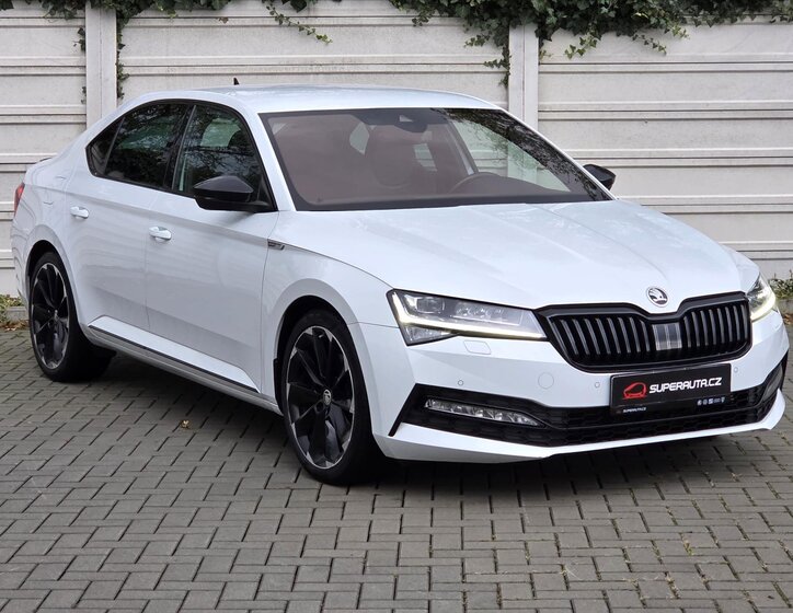 Škoda Superb Liftback 1,5 l 110 kw