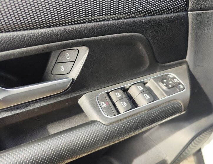 Mercedes-Benz GLB SUV / Terénní 2,0 l 110 kw