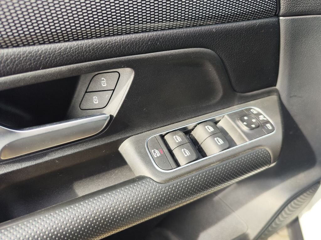 Mercedes-Benz GLB SUV / Terénní 2,0 l 110 kw