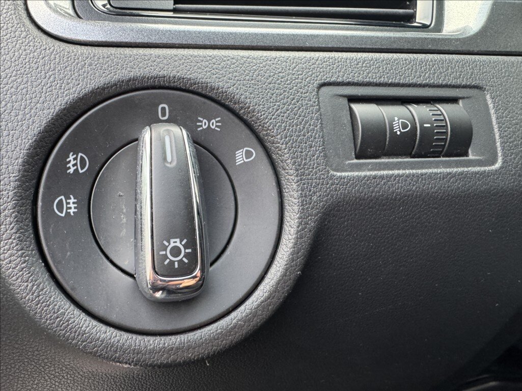 Škoda Rapid Sedan / Limuzína 1,2 l 63 kw