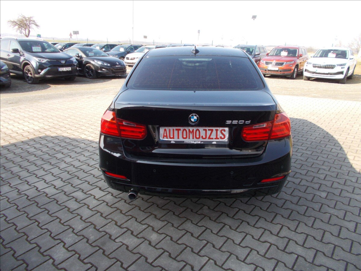 BMW Řada 3 Sedan / Limuzína 2,0 l 135 kw
