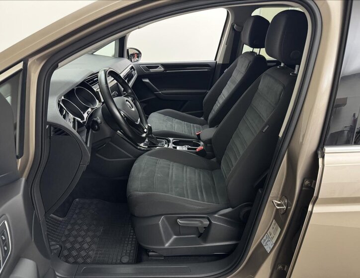 Volkswagen Touran 36