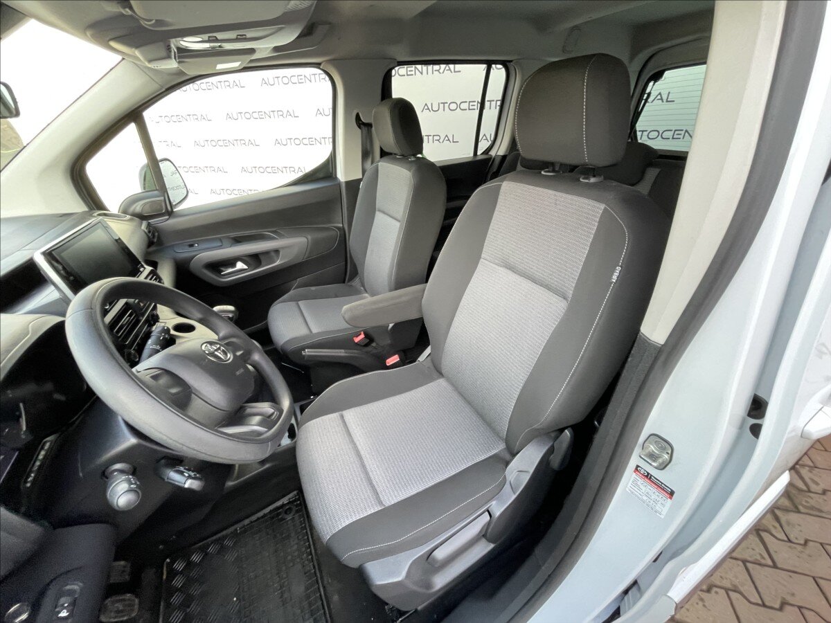 Toyota ProAce City Verso MPV 1,2 l 81 kw