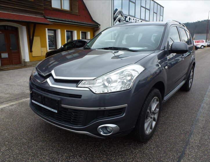 Citroën C-Crosser SUV / Terénní 2,2 l 115 kw