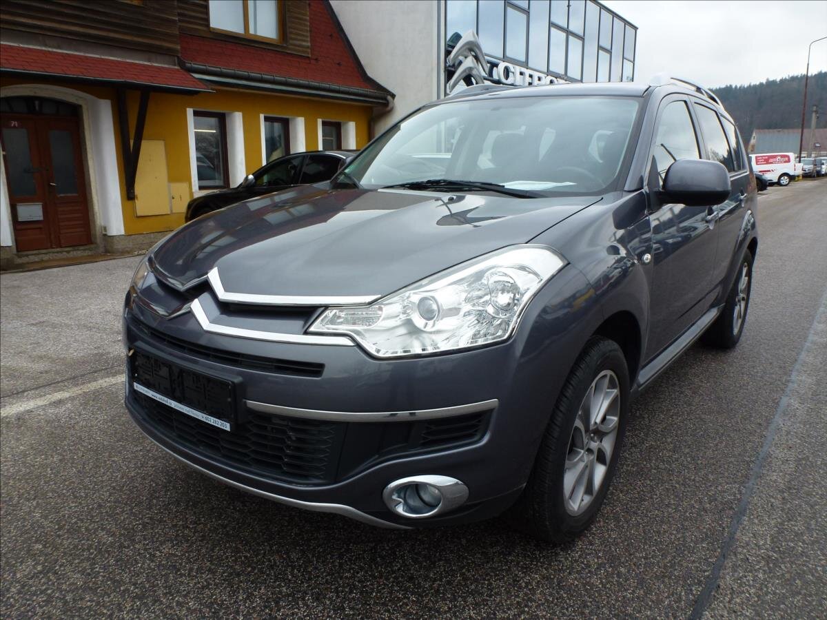 Citroën C-Crosser SUV / Terénní 2,2 l 115 kw
