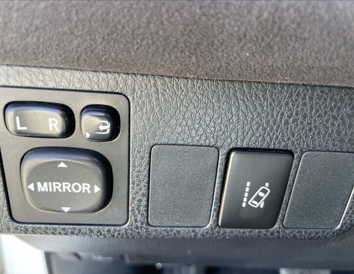 Toyota RAV4 SUV / Terénní 2,5 l 145 kw