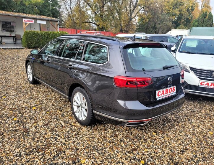 Volkswagen Passat Kombi 1,4 l 160 kw