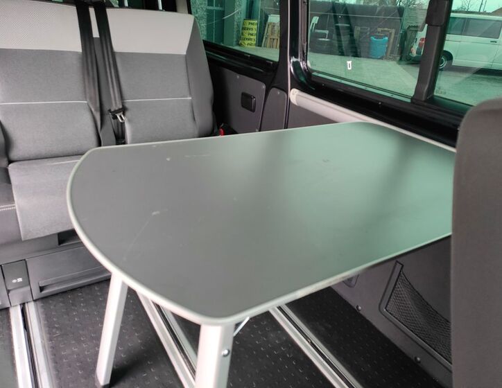 Volkswagen Multivan 16