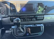 Volkswagen Multivan 15