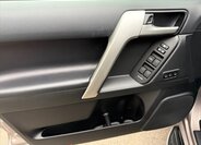 Toyota Land Cruiser SUV 2,8 l 150 kw