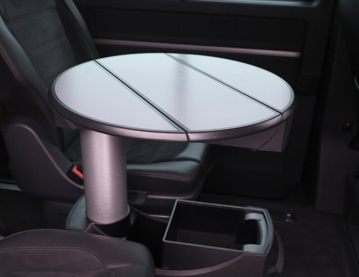 Volkswagen Multivan 16