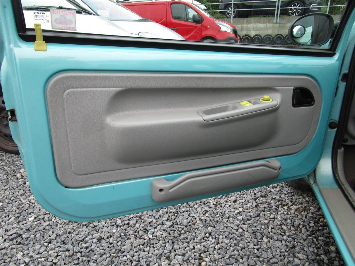 Renault Twingo Hatchback 1,1 l 43 kw