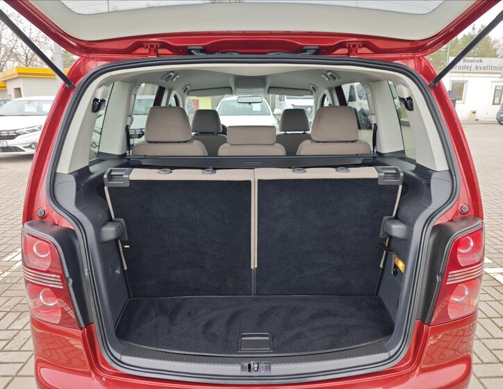 Volkswagen Touran MPV 1,4 l 103 kw