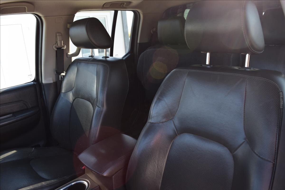 Nissan Navara Pick-up 3,0 l 170 kw