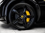 Ferrari Ostatní SUV / Terénní 6,5 l 529 kw