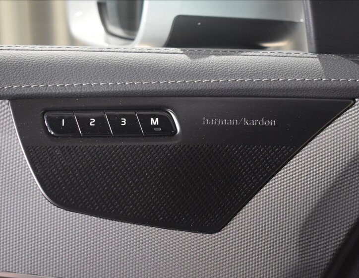 Volvo XC90 SUV 2,0 l 173 kw