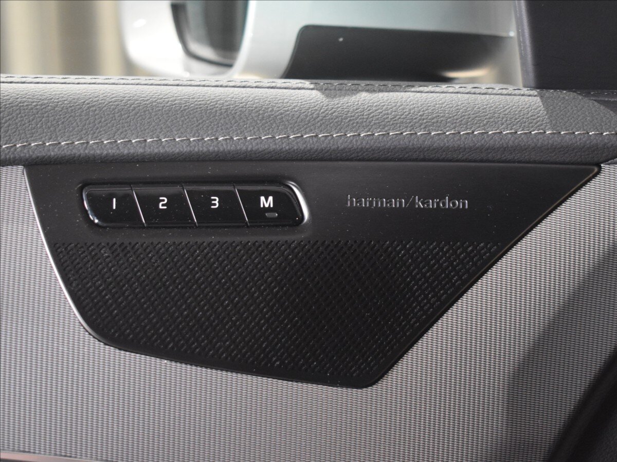 Volvo XC90 SUV 2,0 l 173 kw