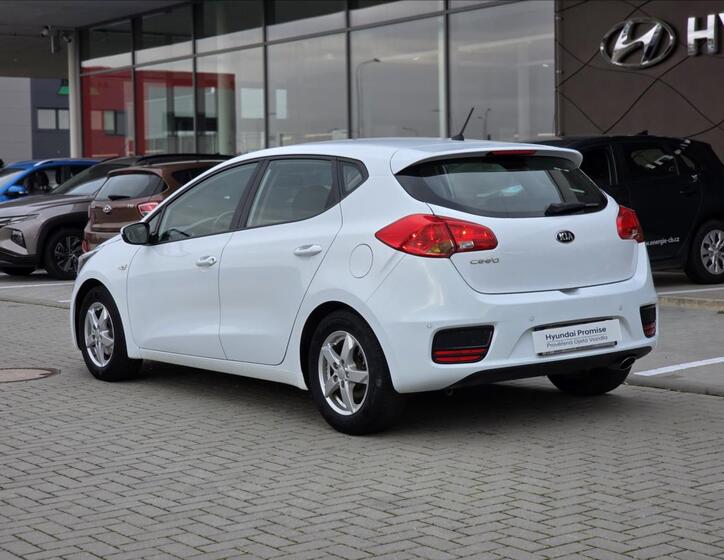 KIA Ceed 4