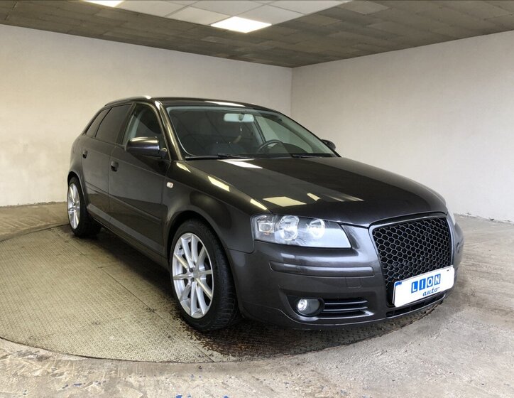 Audi A3 1